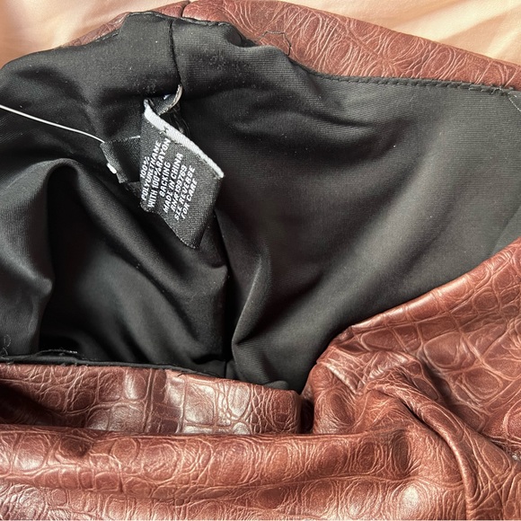 OOKIE and LALA Embossed Vegan Leather Leggings Brown Croc Small - Picture 4 of 5